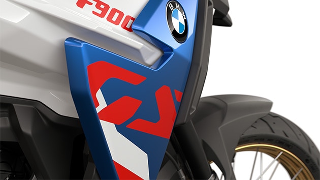 Το χαρακτηριστικό λογότυπο GS στην F 900 GS της BMW Motorrad