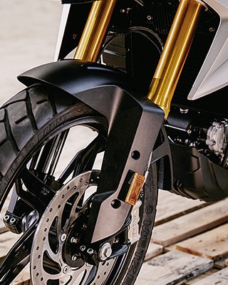 G 310 GS χρυσό ανοδιωμένο ανάποδο πιρούνι.