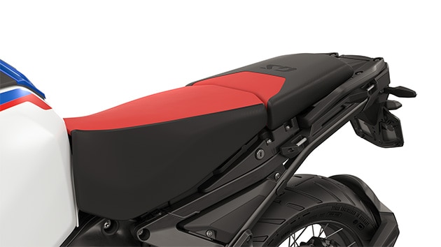 Ψηλή σέλα οδηγού + σέλα συνεπιβάτη Sport (εμφάνιση σέλα Rallye)