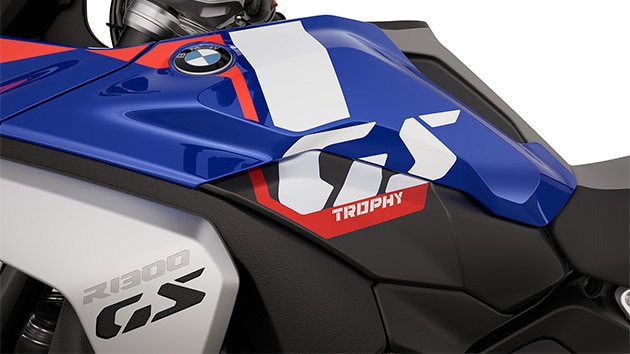 Η επιγραφή «GS Trophy» της R 1300 GS Trophy της BMW Motorrad