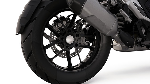 Οι σφυρήλατοι τροχοί Enduro της R 1300 GS Trophy της BMW Motorrad