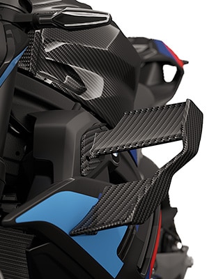 Τα M Carbon Winglet της M 1000 R από την BMW