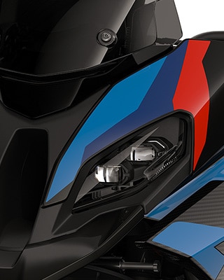 Το σπορ μπροστινό μέρος της M 1000 XR της BMW Motorrad