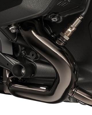 Σύστημα εξαγωγής καυσαερίων σε Dark Chrome της R 1300 R από την BMW Motorrad