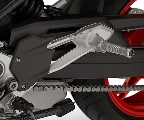 Φρεζαρισμένα μαρσπιέ και πεντάλ της F 900 XR της BMW Motorrad