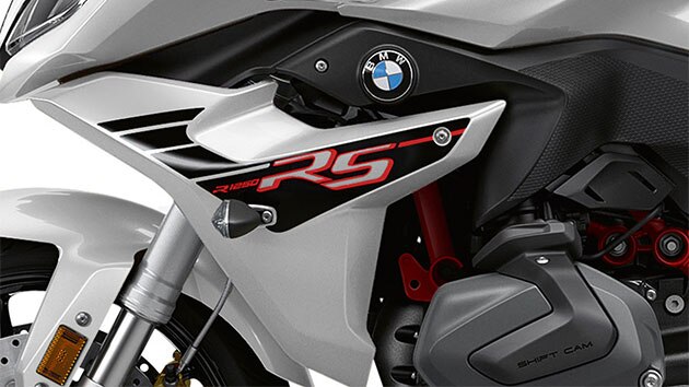 Η R 1250 RS σε έκδοση Style Sport σε Light white.