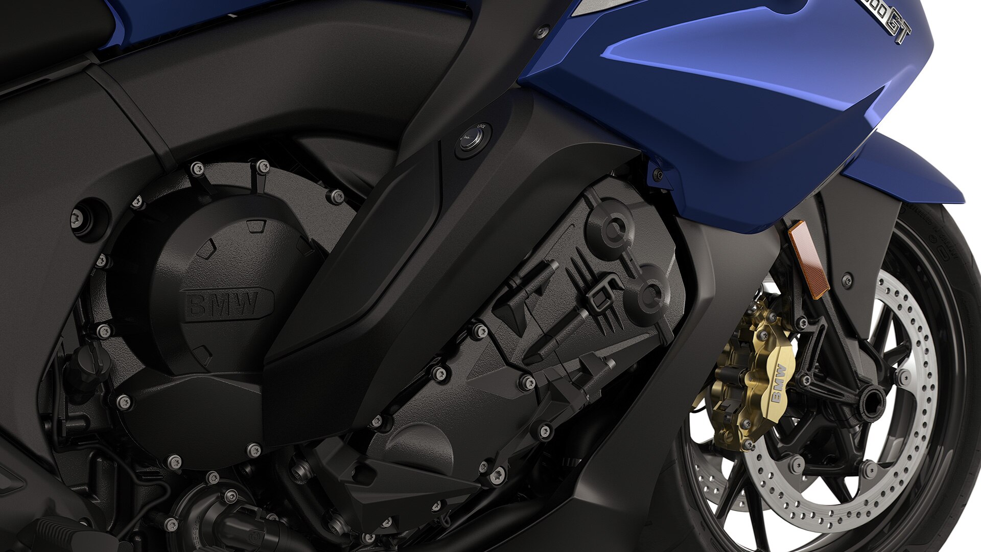 Εστίαση στον εξακύλινδρο κινητήρα.