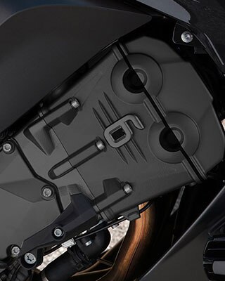 6-κύλινδρος σε σειρά κινητήρας K 1600 GT σε πολλά χρώματα