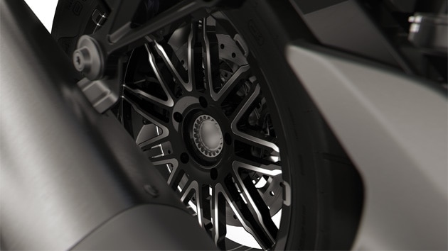 Μαύρος τροχός 719 Rad της K 1600 GTL.