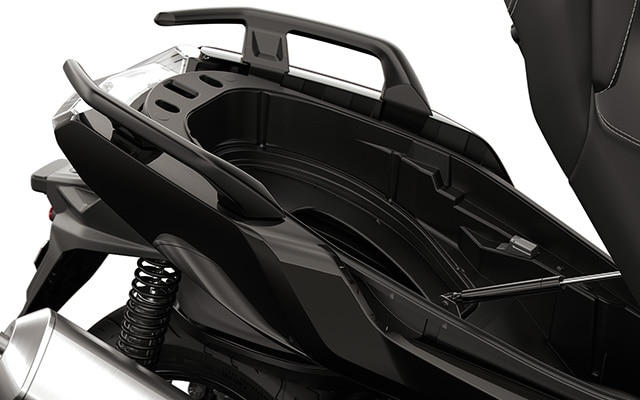 Ο μεγάλος αποθηκευτικός χώρος του C 400 GT της BMW Motorrad